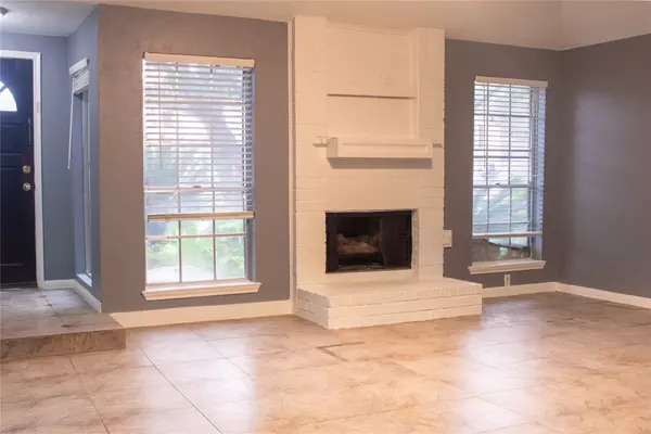 Houston, TX 77082,13106 Hollowcreek Park DR