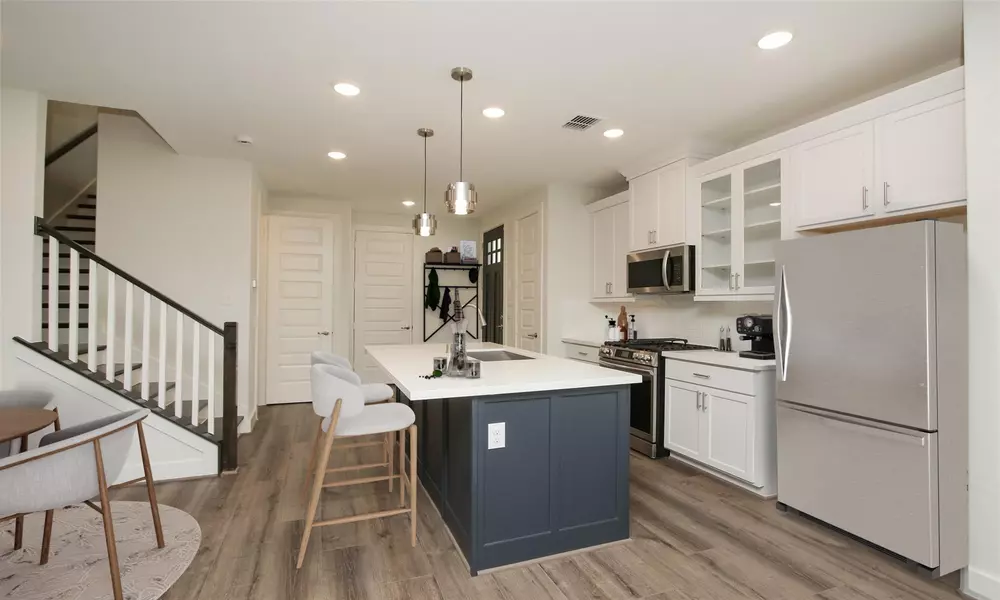 307 E 40th ST #B, Houston, TX 77018
