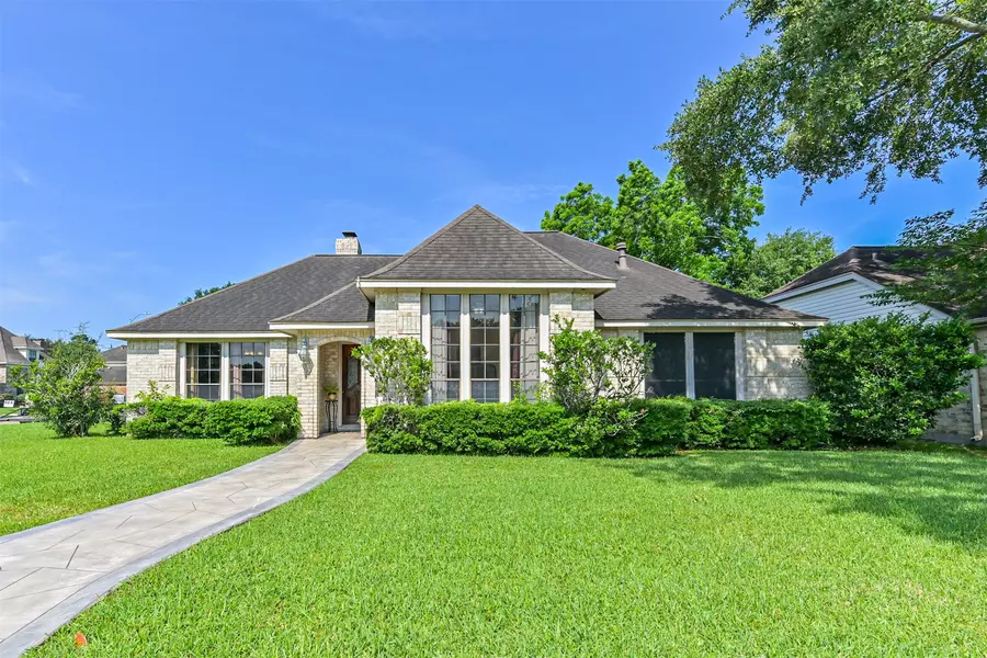 4734 Baywood DR, Pasadena, TX 77505