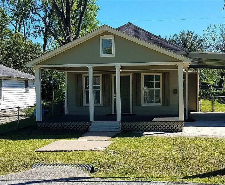 Houston, TX 77018,306 E 32nd ST