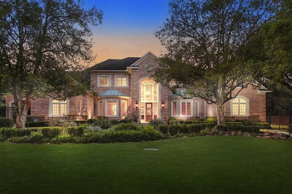 2 Wexford CT, Houston, TX 77024