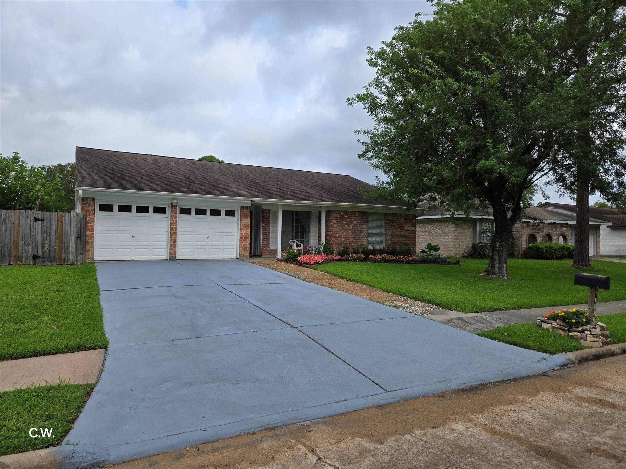 11834 Mulholland DR, Meadows Place, TX 77477