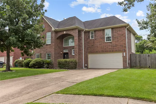 Highlands, TX 77562,1011 Highland Woods DR