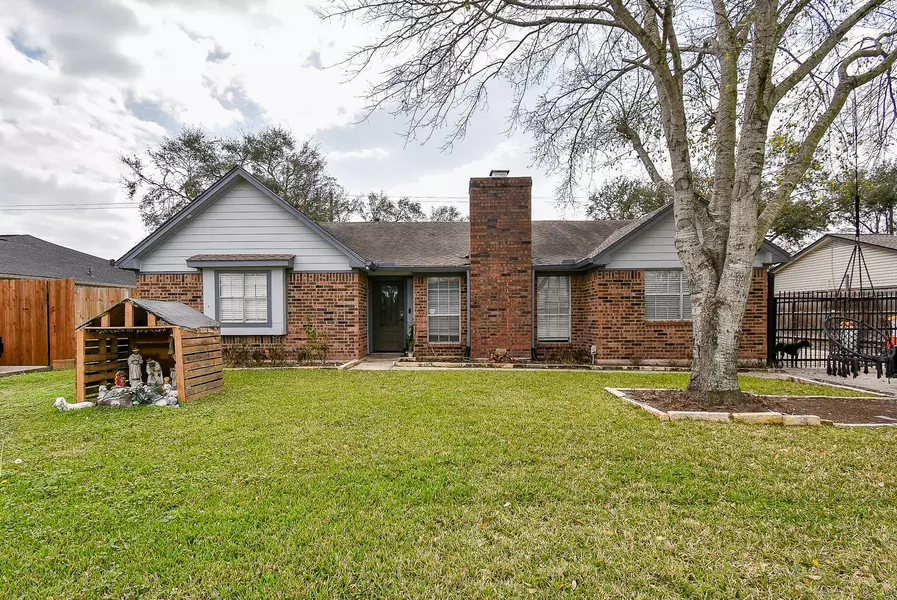 13134 Frank LN, Stafford, TX 77477