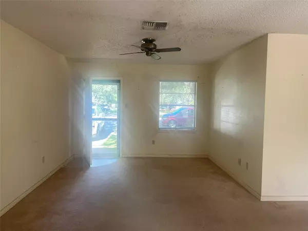 Hitchcock, TX 77563,1305 Oak DR