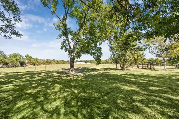 Bellville, TX 77418,840 E Glenn ST