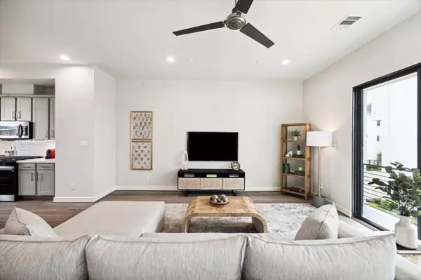 Houston, TX 77025,3925 Willowbend PT