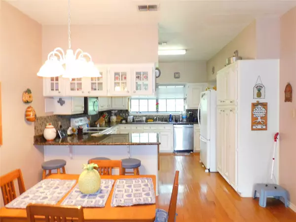 Bellville, TX 77418,160 Camilla CIR