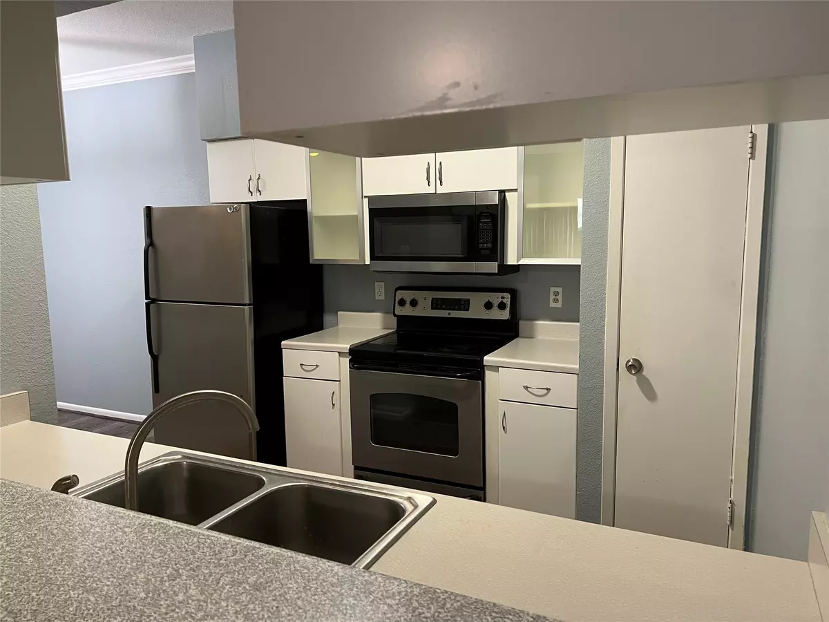 Houston, TX 77054,8100 Cambridge ST #129