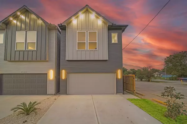 4527 Davenport ST, Houston, TX 77051