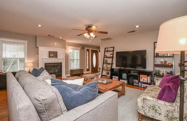 Houston, TX 77007,5112 Cornish ST