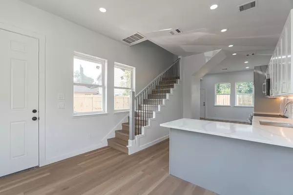 Houston, TX 77021,4512 Ward ST