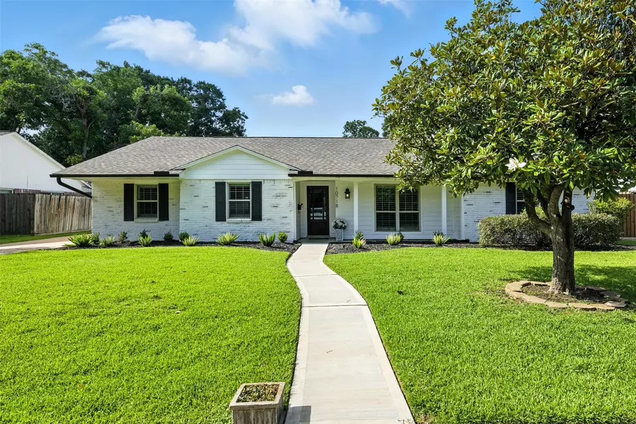 10718 Chevy Chase DR, Houston, TX 77042