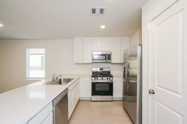 Houston, TX 77016,10810 Red Orchid DR