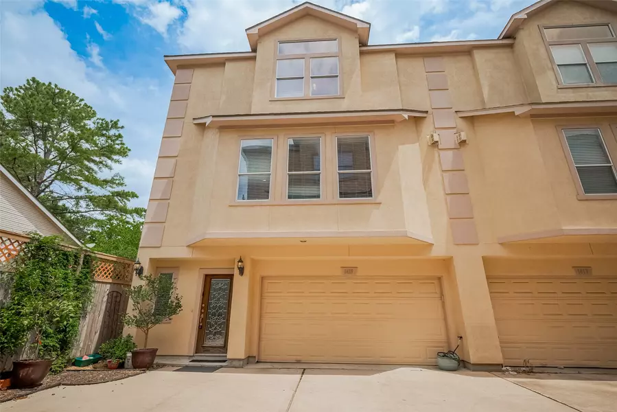 1419 Thompson ST, Houston, TX 77007