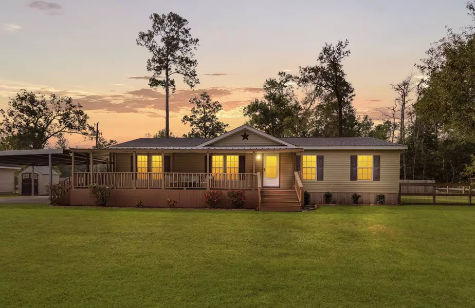 2656 Dennis ST, Orange, TX 77632