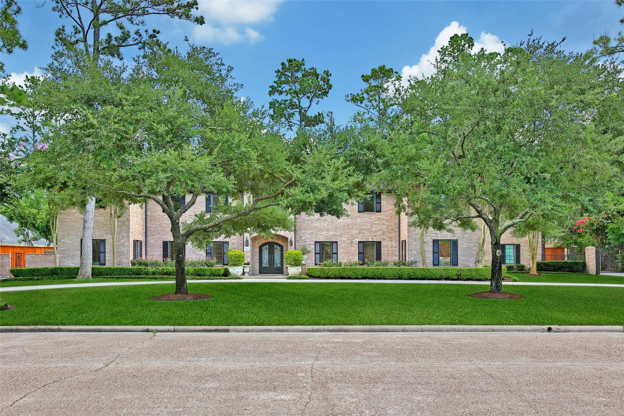 Hedwig Village, TX 77024,11407 Holidan WAY