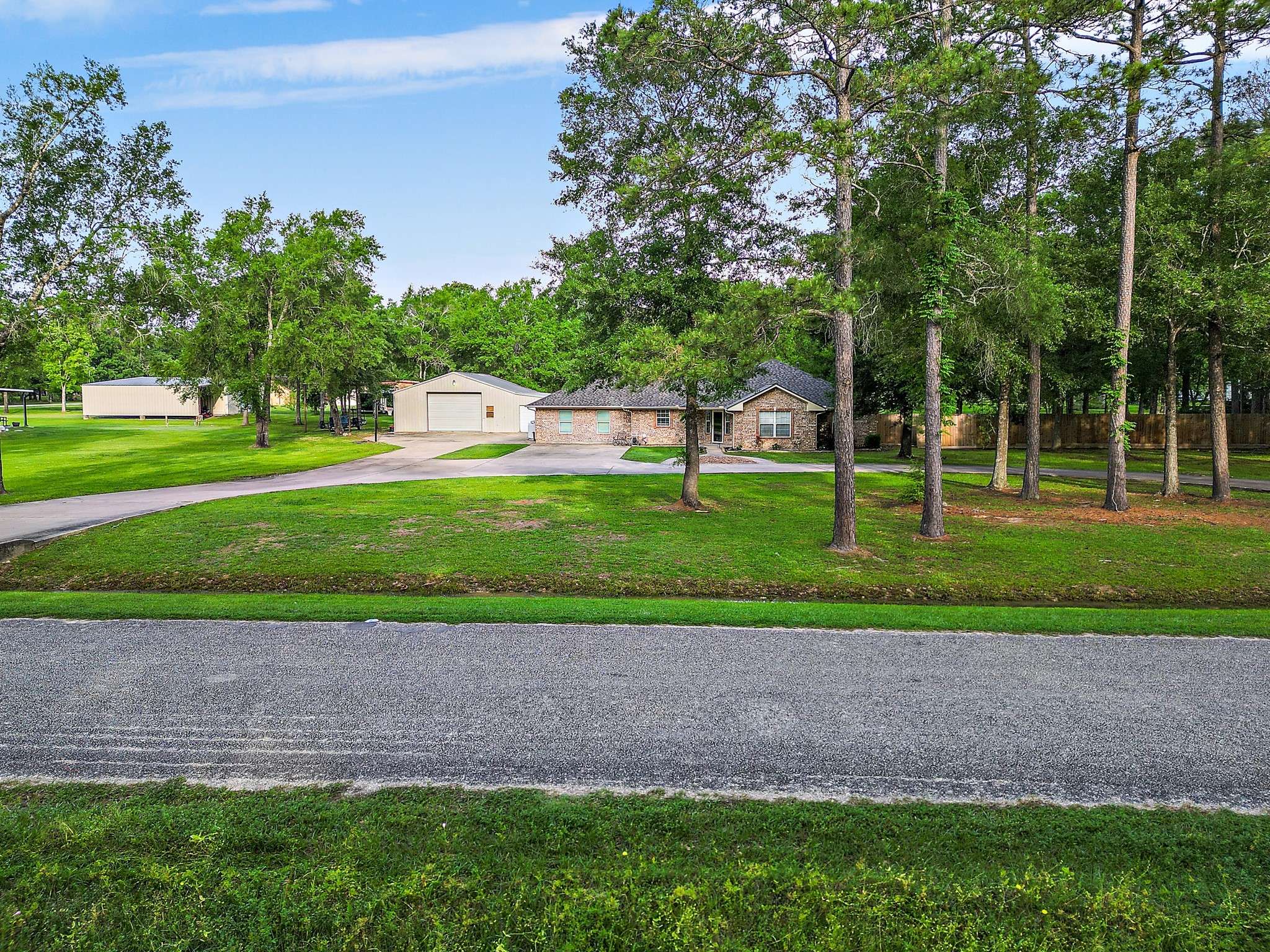 351 Indian Trails DR,  Wallisville,  TX 77597
