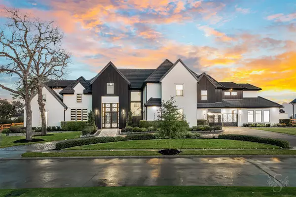 8418 Woods Hollow TRL, Fulshear, TX 77406