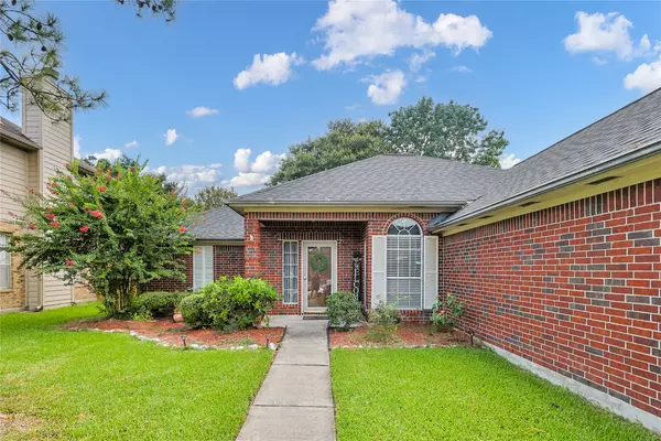 16114 Arborlea DR, Friendswood, TX 77546