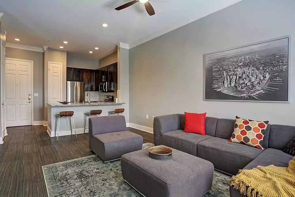 Houston, TX 77056,2400 Mccue RD #250