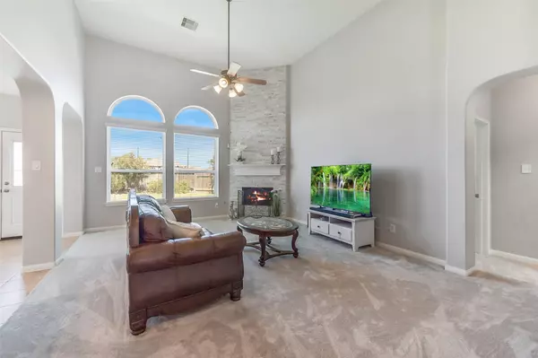 Mont Belvieu, TX 77523,13635 Cottonwood DR