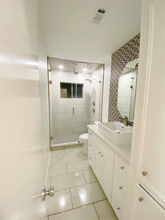 Houston, TX 77048,11319 Lockgate LN