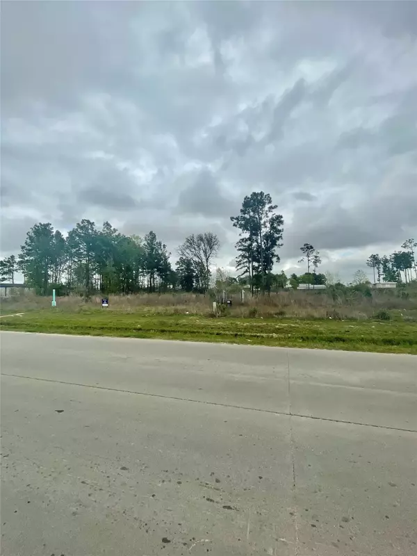 Cleveland, TX 77327,2052 Road 5100 RD