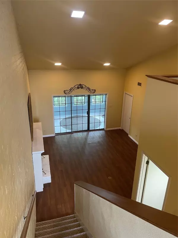 Brenham, TX 77833,325 E Main ST