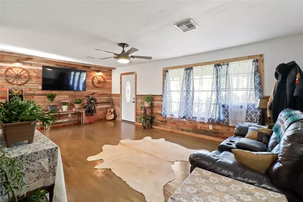 Sweeny, TX 77480,308 Yaupon ST