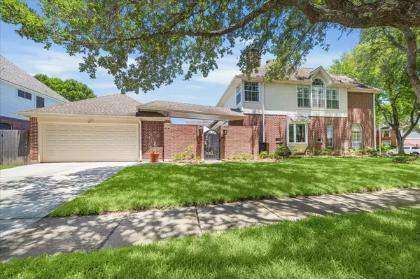 Sugar Land, TX 77479,918 Whitby CT
