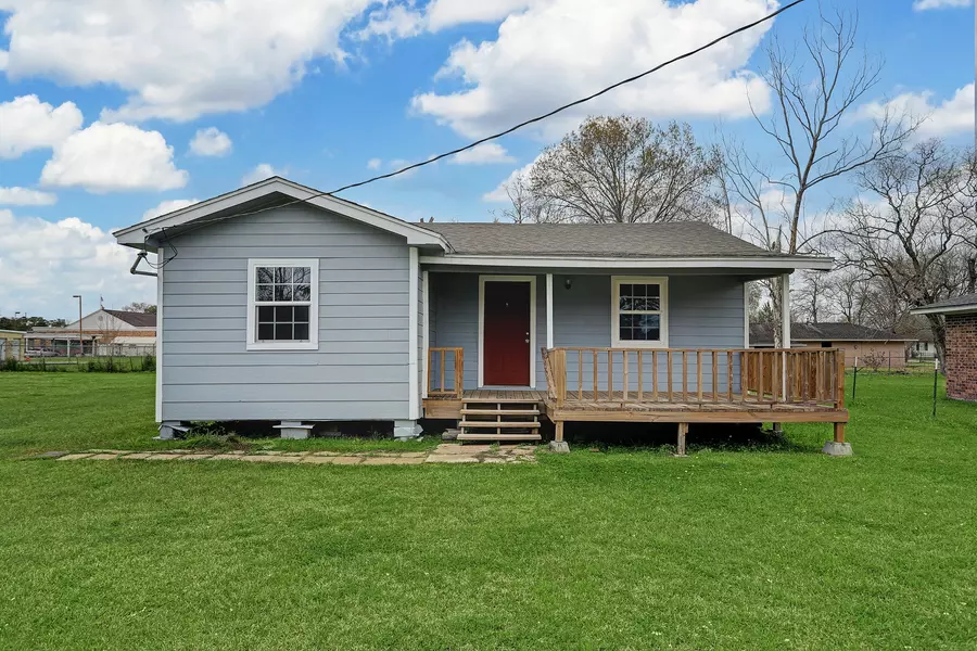 1210 Glendale ST, Dayton, TX 77535