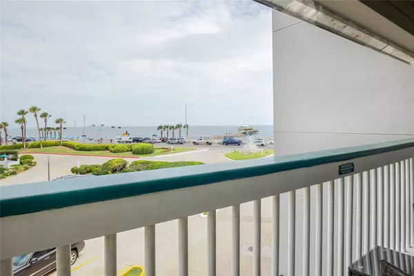 6102 Seawall BLVD #257, Galveston, TX 77551
