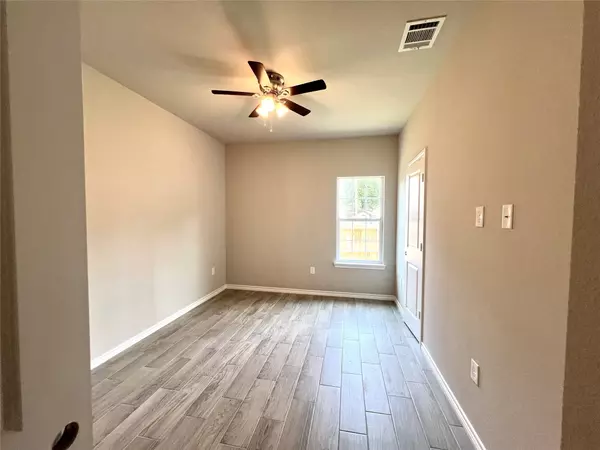 Montgomery, TX 77316,16741 E Hammon ST