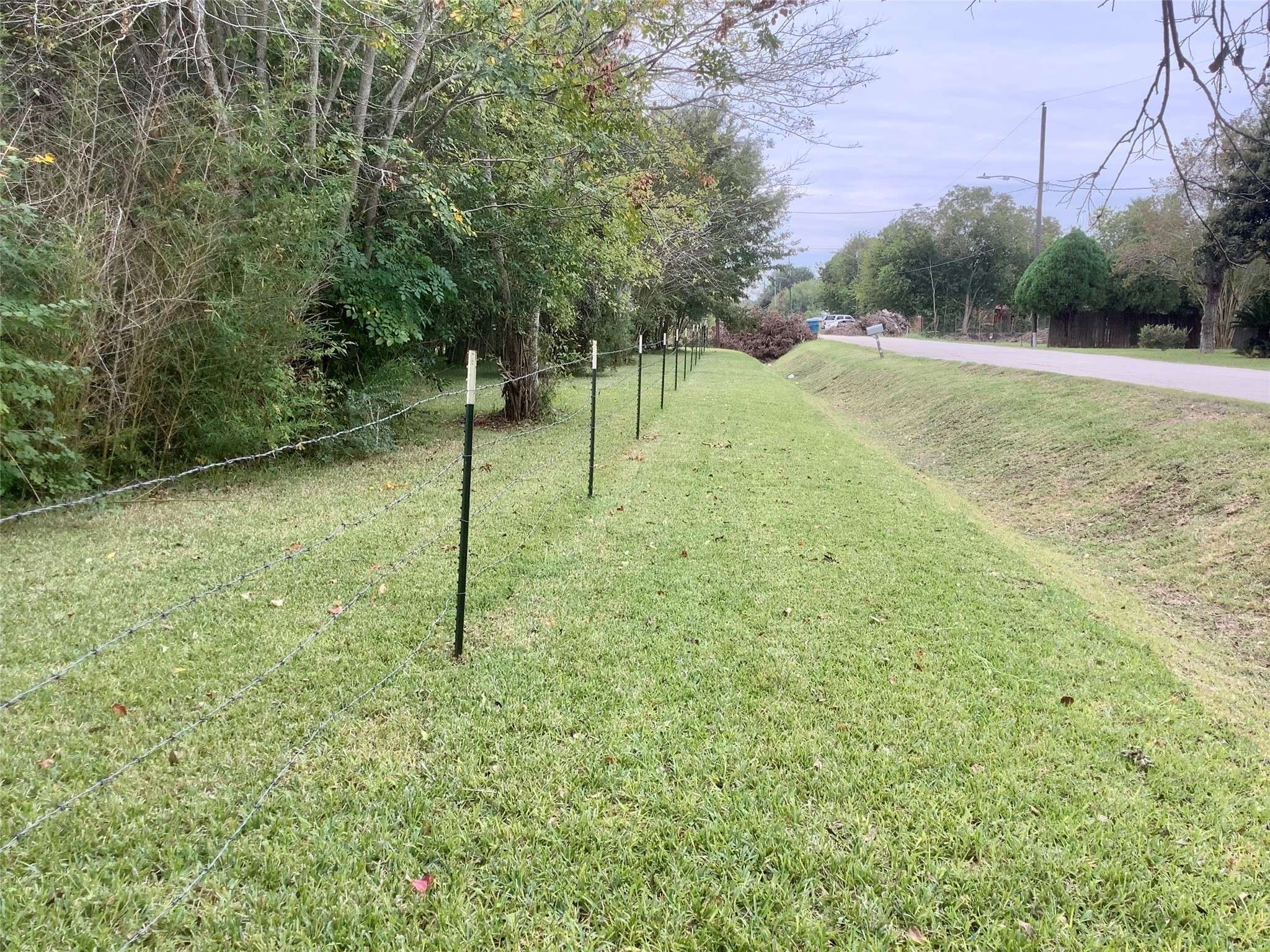 13903 Ambrose ST,  Houston,  TX 77045