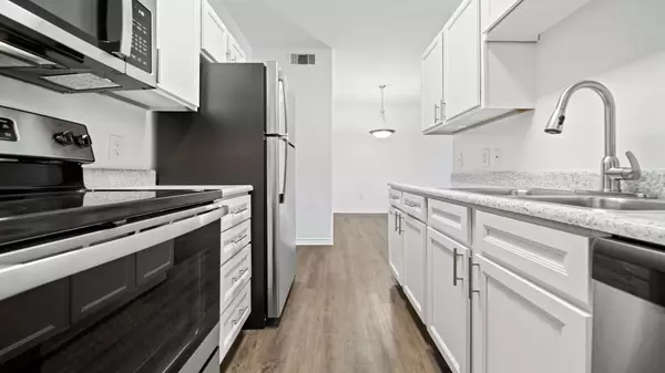 New Braunfels, TX 78130,705 Village WAY #3202