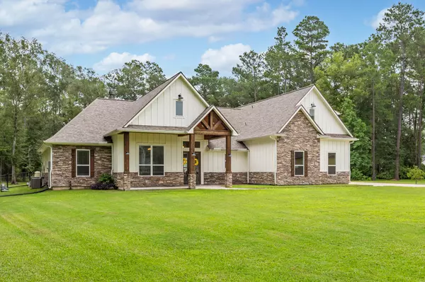 27647 N Salado CT, Splendora, TX 77372