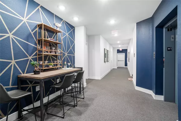 Houston, TX 77055,6804 Westview DR #3205