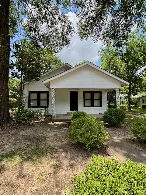 2812 Angier RD #A, Huntsville, TX 77340