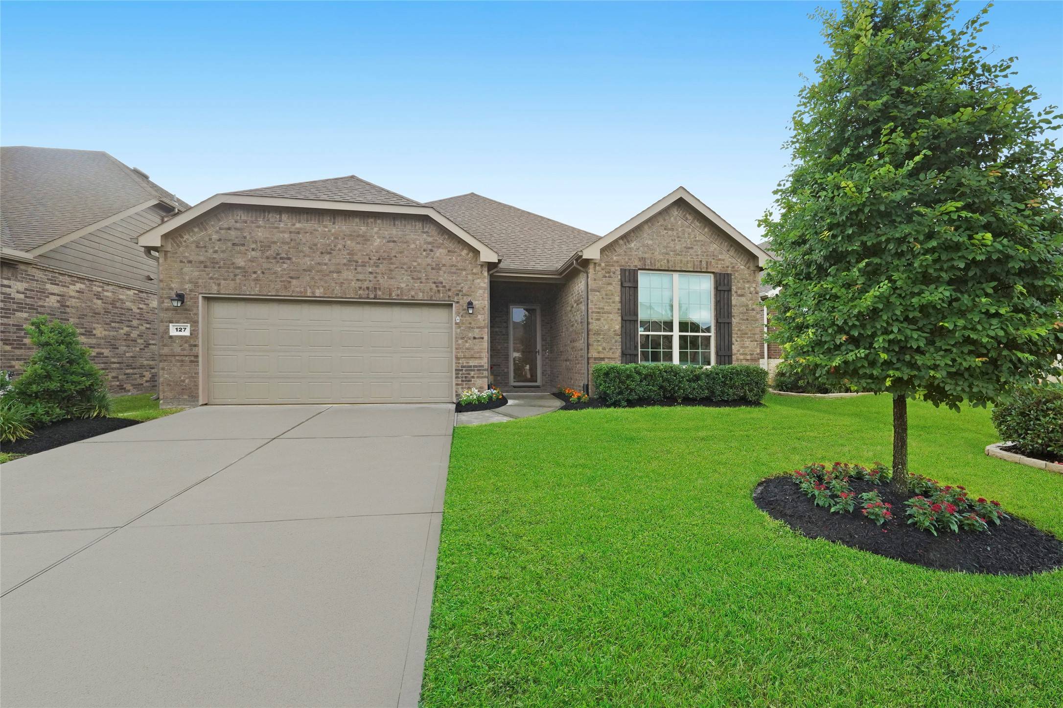 127 Chestnut Bay,  Spring,  TX 77382