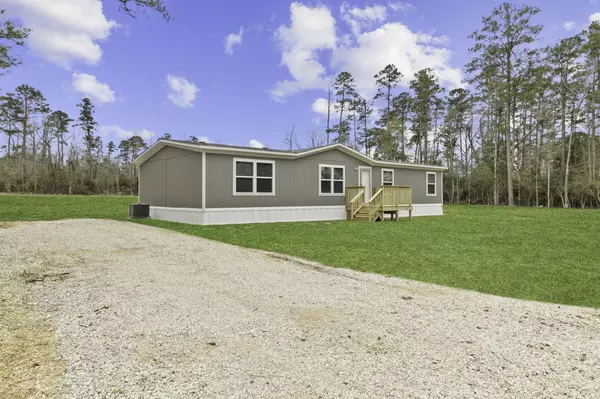 Livingston, TX 77351,225 Rustic Way