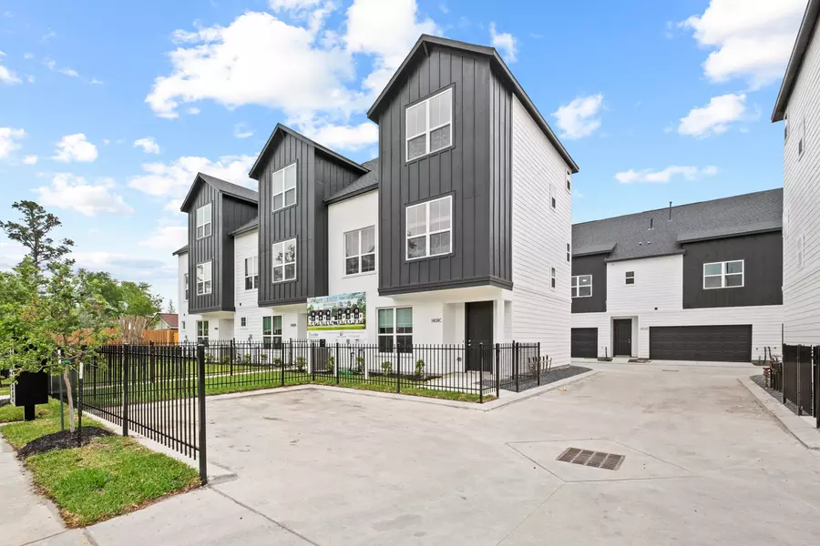 1402 Wycliffe DR #A, Houston, TX 77043