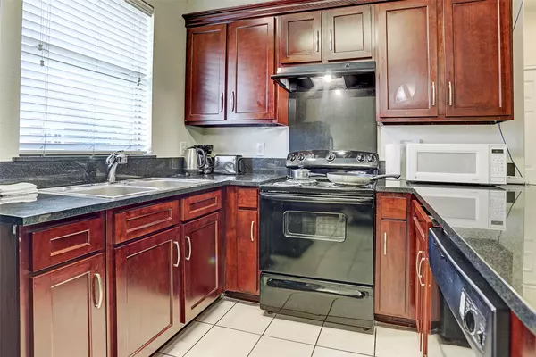 Houston, TX 77036,6468 Corporate DR #2009