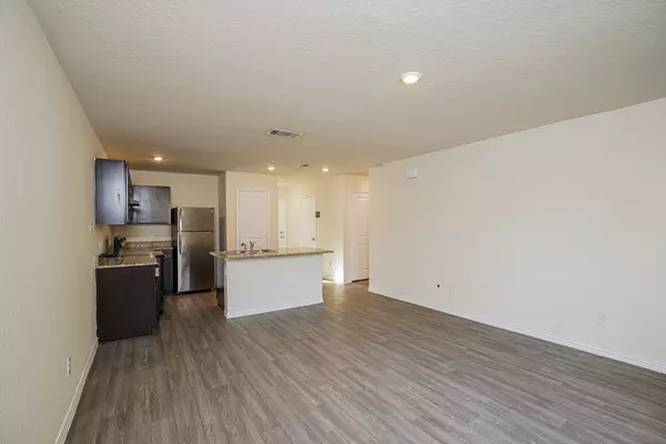 Houston, TX 77051,8521 Dosia ST