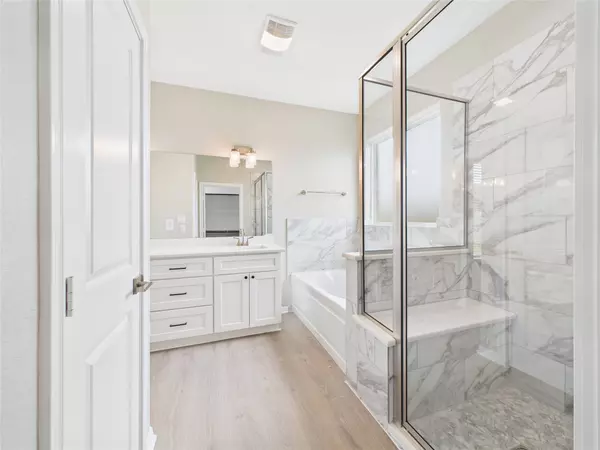 Santa Fe, TX 77517,15826 Sugar Maple LN