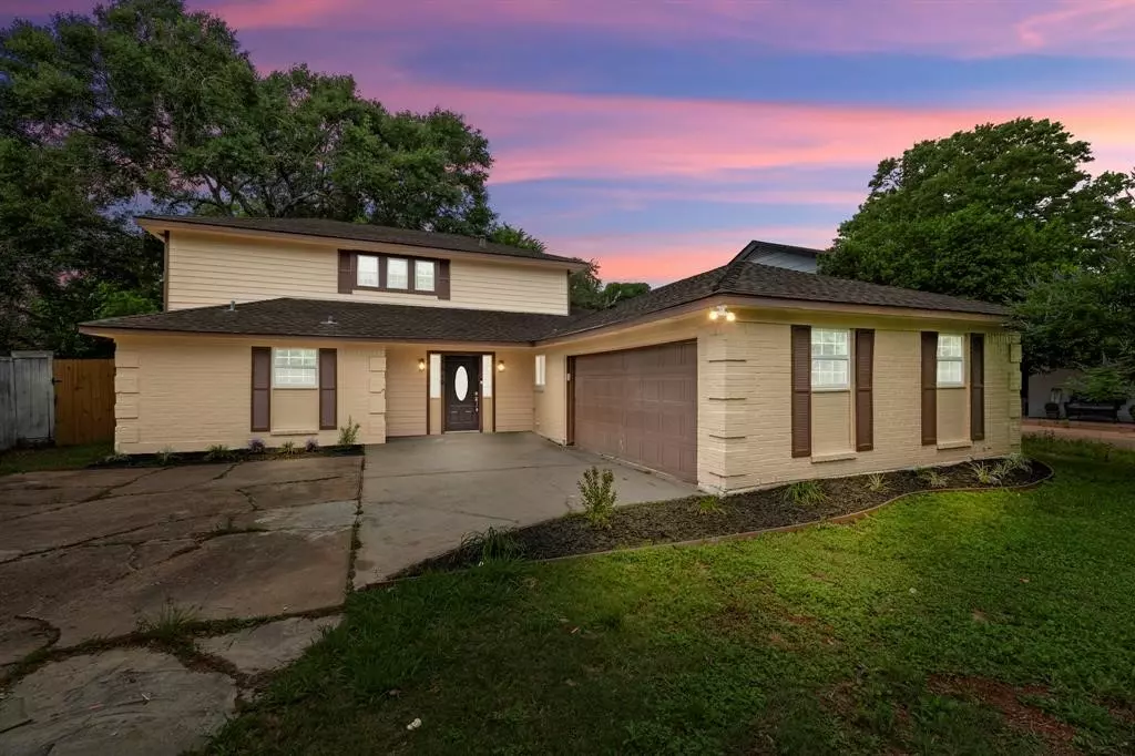 Sugar Land, TX 77498,1819 Redwood CT