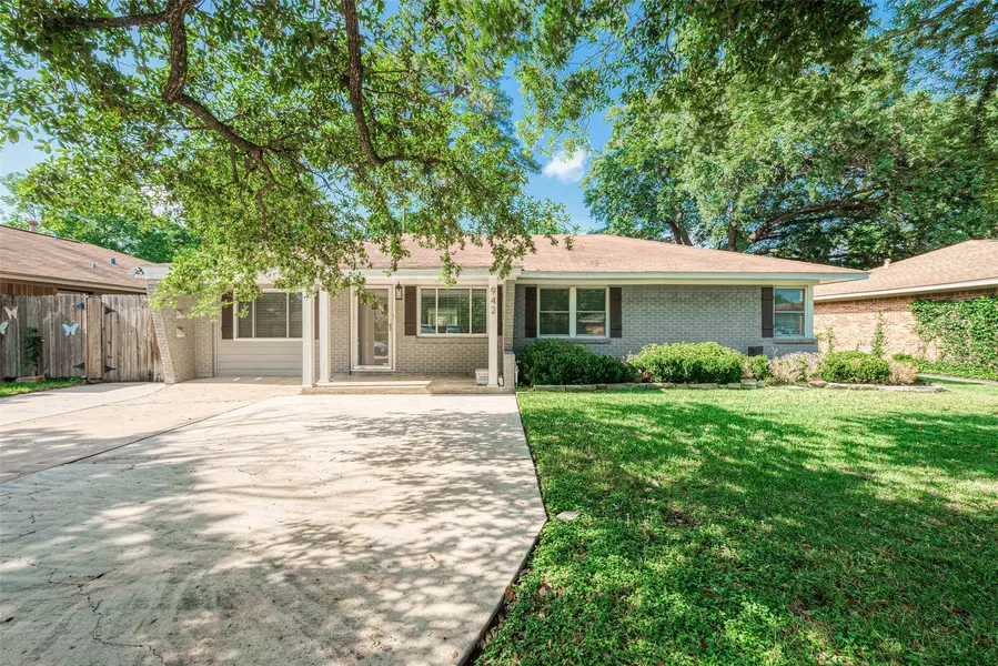 942 W 30th ST, Houston, TX 77018