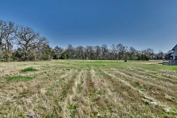 6056 Rain Meadow DR, College Station, TX 77845