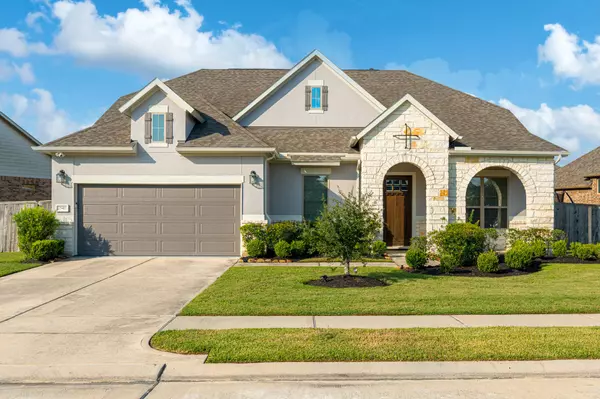 25403 Angelwood Springs LN, Tomball, TX 77375