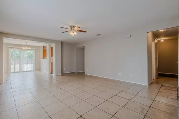 San Antonio, TX 78244,3723 Candleglenn